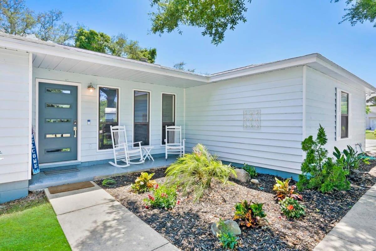 The St Augusdream Renovated Beach House Sleeps 8 Walk To Beach St. Augustine Exterior photo